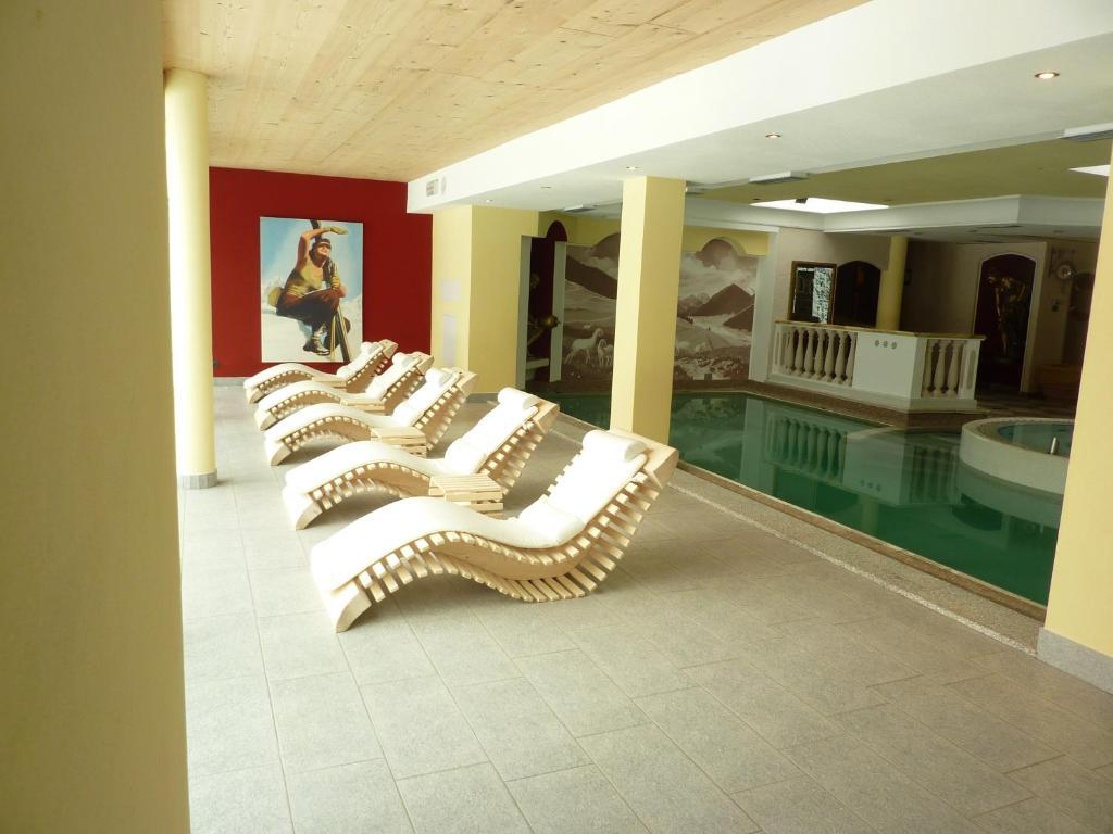 Nature Wellness Hotel Renato Vigo di Fassa Luaran gambar